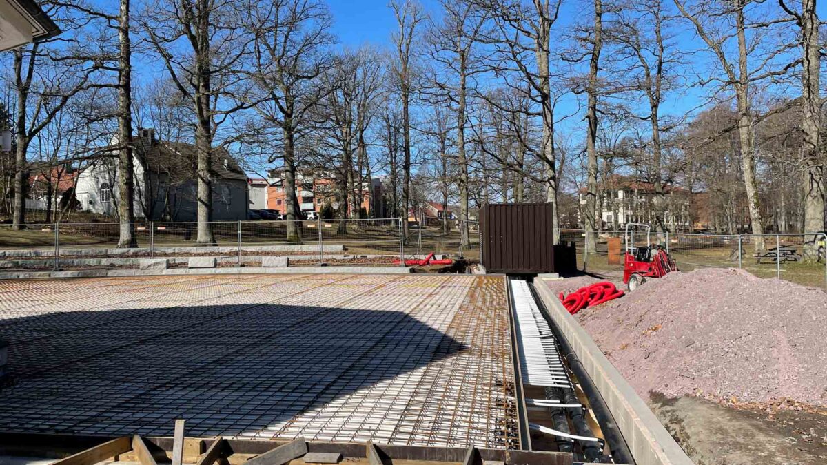 Lystlunden Park – Urban Utebane (2022) — Lystlunden Park 2022 – Kunstisbane i Horten